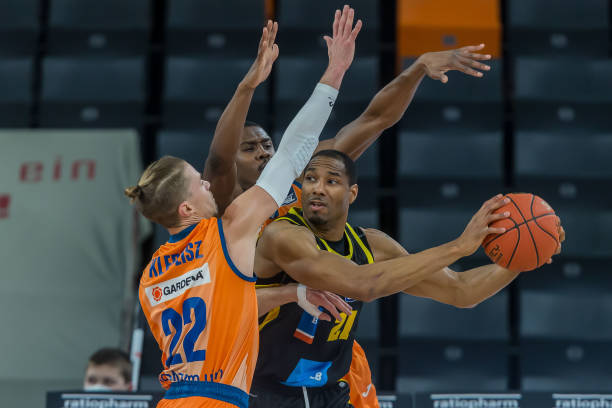 也是对自己 也是对自己