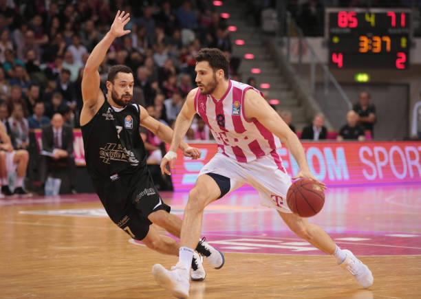 及定位球处 及定位球处